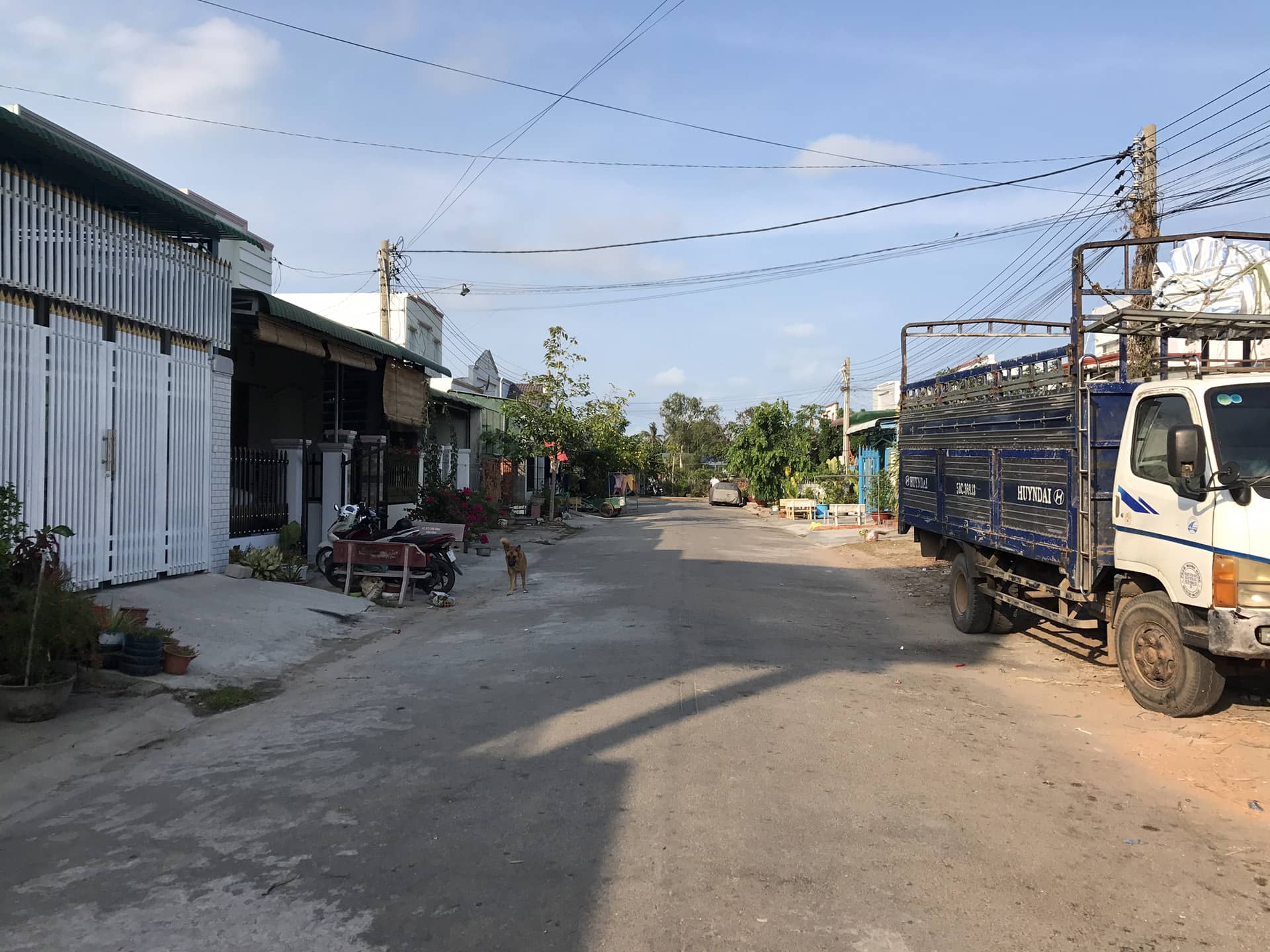 Đất mặt tiền Lê Minh Công