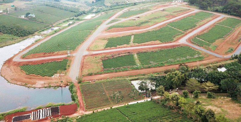đất không tiếp giáp đường có tách thửa không
