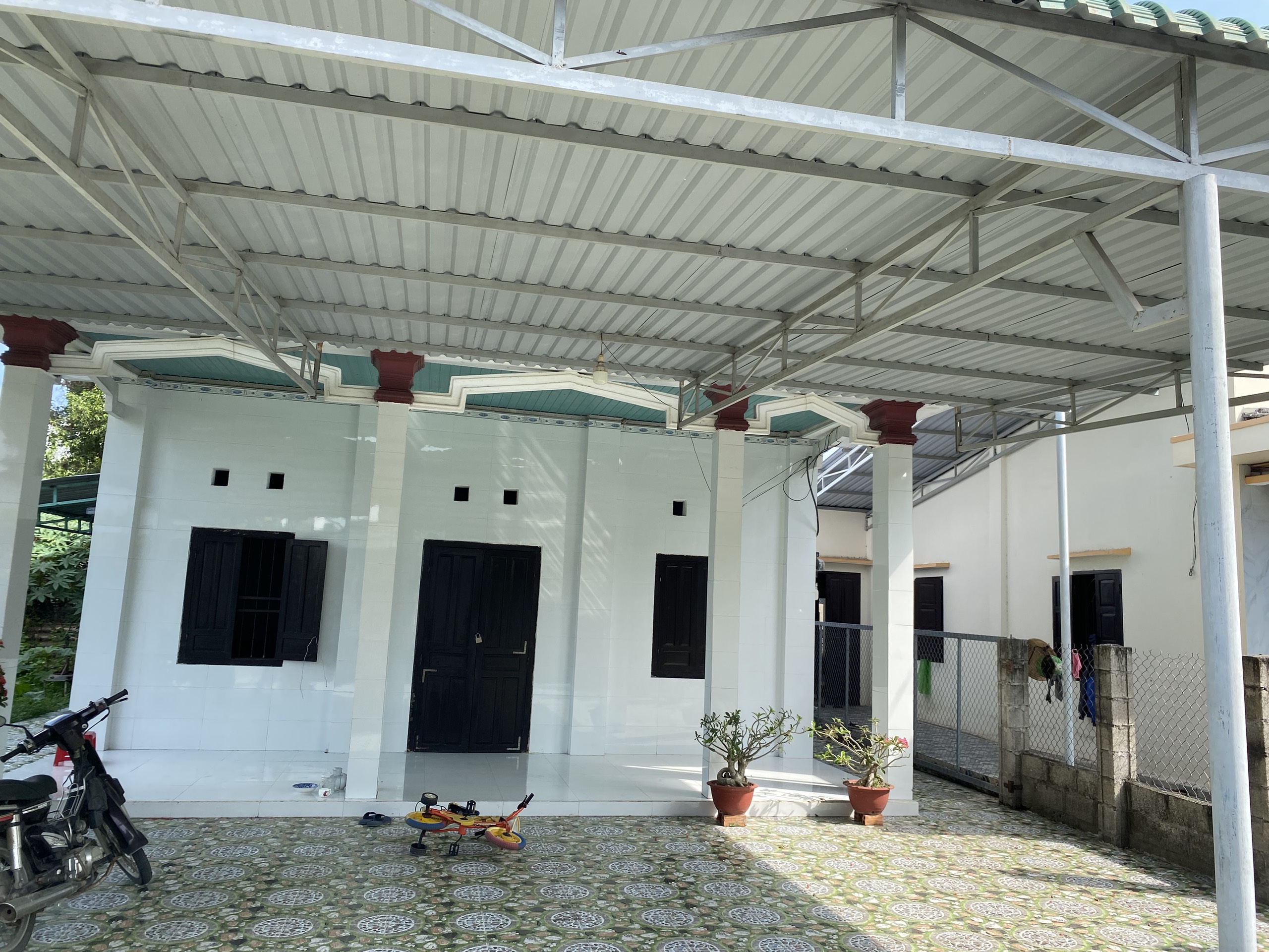 Nhà phố Lagi - Nhà bán đường Hoàng Văn Thụ, cách chợ Tân Thiện vài bước chân